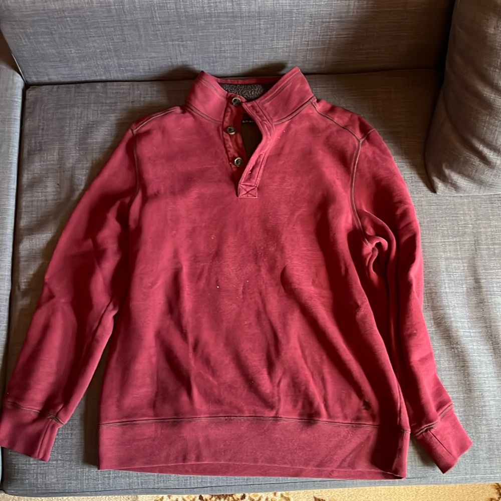 Maroon sweater